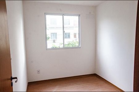 Apartamento à venda com 2 quartos, 43m² em Inhoaíba, Rio de Janeiro