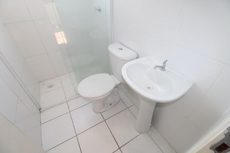 Banheiro de apartamento para alugar com 2 quartos, 48m² em Chácara dos Eucaliptos, São José dos Campos