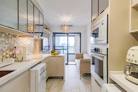 Sala/Cozinha de apartamento para alugar com 1 quarto, 30m² em Vila Cordeiro, São Paulo