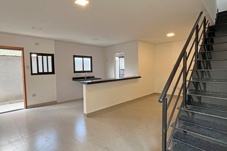 Sala de casa para alugar com 2 quartos, 114m² em Santa Maria, Santos