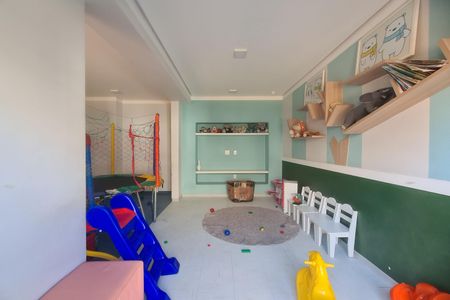Studio à venda com 27m², 1 quarto e sem vaga Studio à venda com 27m², 1 quarto e sem vagaÁrea comum - Brinquedoteca