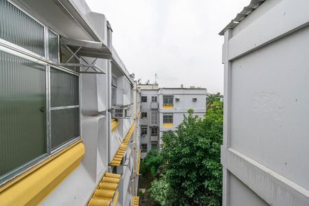 Apartamento para alugar com 52m², 2 quartos e 2 vagas Apartamento para alugar com 52m², 2 quartos e 2 vagasVista da Área de serviço