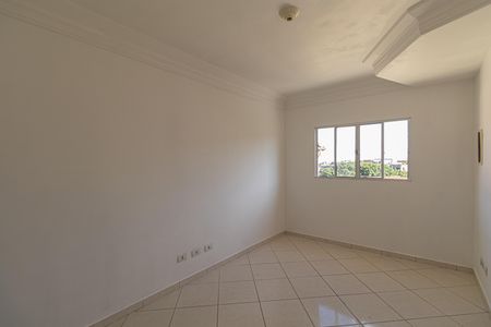 Sala de casa de condomínio para alugar com 2 quartos, 110m² em Vila Londrina, São Paulo