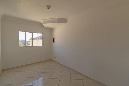 Sala de casa de condomínio para alugar com 2 quartos, 110m² em Vila Londrina, São Paulo