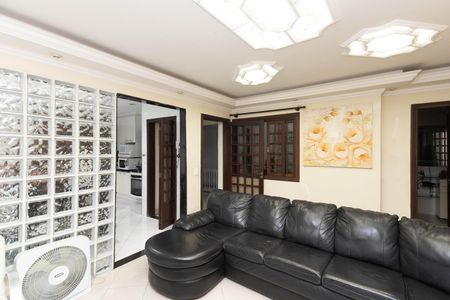 Casa à venda com 360m², 3 quartos e 6 vagas Casa à venda com 360m², 3 quartos e 6 vagasSala