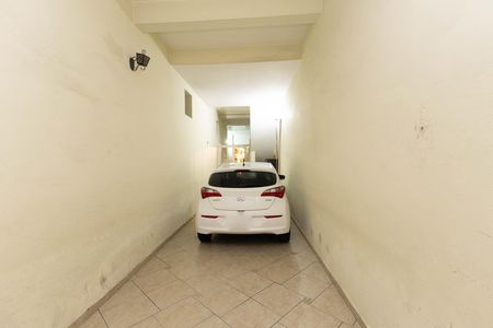 Casa à venda com 360m², 3 quartos e 6 vagas Casa à venda com 360m², 3 quartos e 6 vagasGaragem