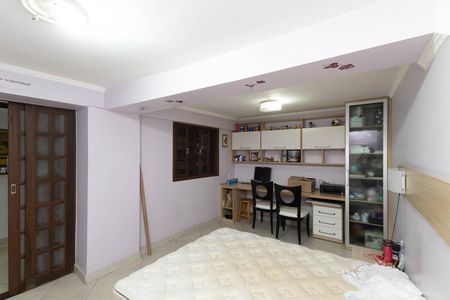 Casa à venda com 360m², 3 quartos e 6 vagas Casa à venda com 360m², 3 quartos e 6 vagasSuíte