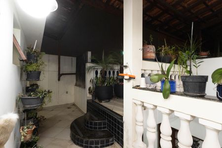 Casa à venda com 360m², 3 quartos e 6 vagas Casa à venda com 360m², 3 quartos e 6 vagasVaranda