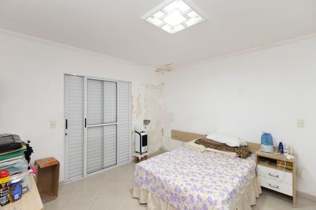 Casa à venda com 360m², 3 quartos e 6 vagas Casa à venda com 360m², 3 quartos e 6 vagasQuarto 2