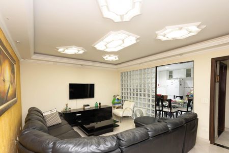 Casa à venda com 360m², 3 quartos e 6 vagas Casa à venda com 360m², 3 quartos e 6 vagasSala