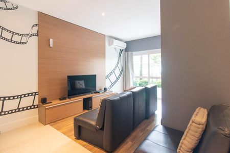 Apartamento para alugar com 70m², 2 quartos e 2 vagas Apartamento para alugar com 70m², 2 quartos e 2 vagasSala de cinema