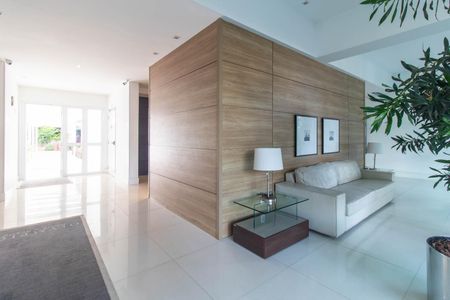 Apartamento para alugar com 70m², 2 quartos e 2 vagas Apartamento para alugar com 70m², 2 quartos e 2 vagasHall social