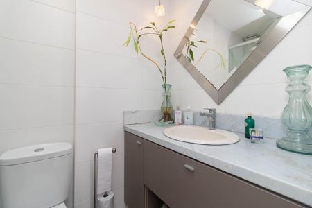Apartamento para alugar com 70m², 2 quartos e 2 vagas Apartamento para alugar com 70m², 2 quartos e 2 vagasBanheiro Social