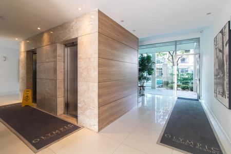 Apartamento para alugar com 70m², 2 quartos e 2 vagas Apartamento para alugar com 70m², 2 quartos e 2 vagasHall social
