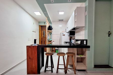 Cozinha de apartamento para alugar com 1 quarto, 50m² em Itaipu, Niterói