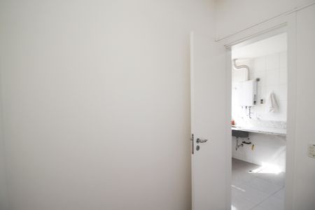 Apartamento para alugar com 250m², 3 quartos e 4 vagas Apartamento para alugar com 250m², 3 quartos e 4 vagasQuarto de serviço
