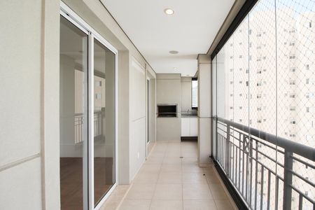 Apartamento para alugar com 250m², 3 quartos e 4 vagas Apartamento para alugar com 250m², 3 quartos e 4 vagasVaranda da Sala