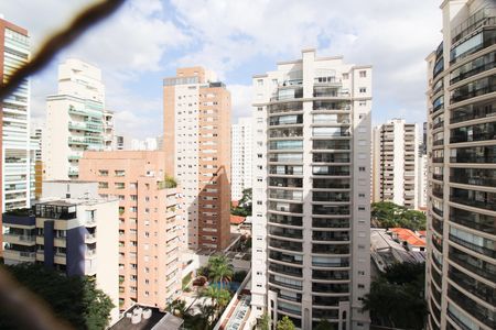 Apartamento para alugar com 250m², 3 quartos e 4 vagas Apartamento para alugar com 250m², 3 quartos e 4 vagasVista