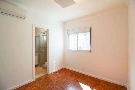 Apartamento para alugar com 250m², 3 quartos e 4 vagas Apartamento para alugar com 250m², 3 quartos e 4 vagasSuíte 2