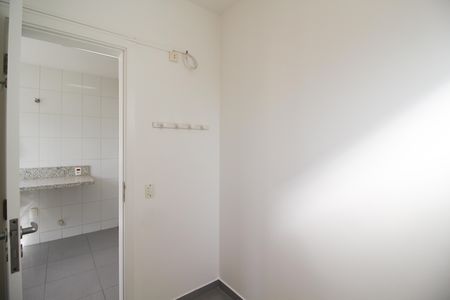 Apartamento para alugar com 250m², 3 quartos e 4 vagas Apartamento para alugar com 250m², 3 quartos e 4 vagasQuarto de serviço