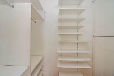 Casa para alugar com 198m², 3 quartos e 2 vagasSuíte - Closet