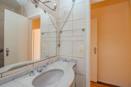 Casa para alugar com 198m², 3 quartos e 2 vagasBanheiro Social
