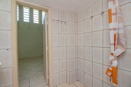 Casa para alugar com 198m², 3 quartos e 2 vagasBanheiro Auxiliar