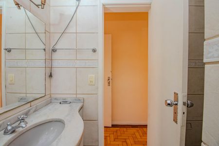 Casa para alugar com 198m², 3 quartos e 2 vagasBanheiro Social