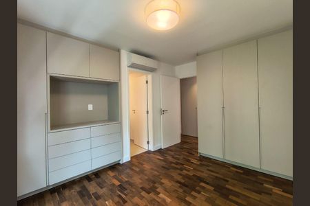 Apartamento à venda com 3 quartos, 200m² em Cerqueira César, São Paulo