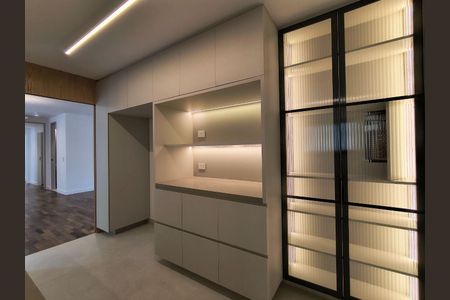 Apartamento à venda com 3 quartos, 200m² em Cerqueira César, São Paulo