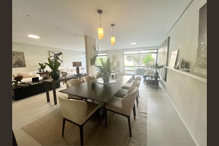 Casa à venda com 3 quartos, 419m² em Jardim dos Estados, São Paulo