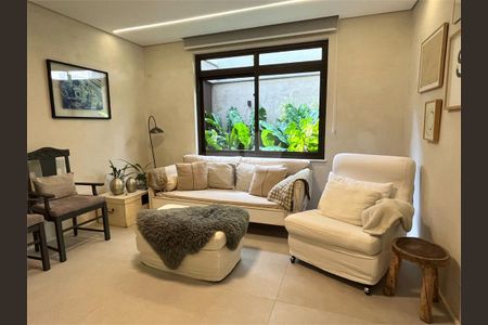 Casa à venda com 3 quartos, 419m² em Jardim dos Estados, São Paulo