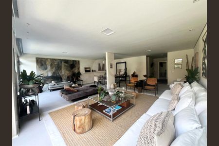 Casa à venda com 3 quartos, 419m² em Jardim dos Estados, São Paulo