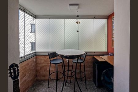 Apartamento para alugar com 85m², 2 quartos e sem vaga