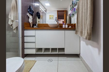 Apartamento para alugar com 85m², 2 quartos e sem vaga
