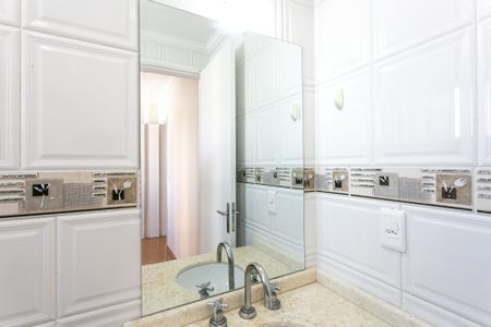 Apartamento para alugar com 55m², 2 quartos e 1 vaga Apartamento para alugar com 55m², 2 quartos e 1 vagaBanheiro da Suíte