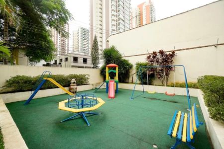 Apartamento para alugar com 55m², 2 quartos e 1 vaga Apartamento para alugar com 55m², 2 quartos e 1 vagaÁrea comum - Playground
