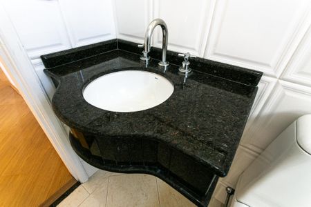 Apartamento para alugar com 55m², 2 quartos e 1 vaga Apartamento para alugar com 55m², 2 quartos e 1 vagaBanheiro Social