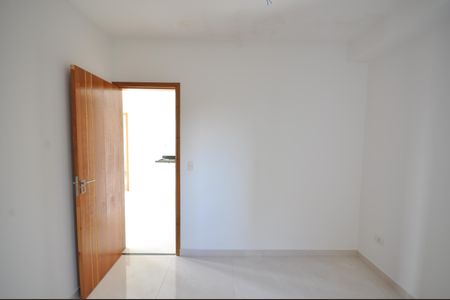 Quarto 1 de apartamento para alugar com 2 quartos, 37m² em Vila Paiva, São Paulo