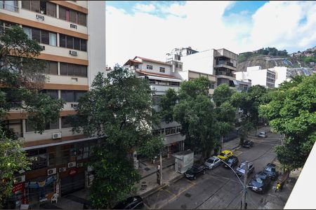 Apartamento para alugar com 138m², 3 quartos e sem vaga Apartamento para alugar com 138m², 3 quartos e sem vagaSuíte