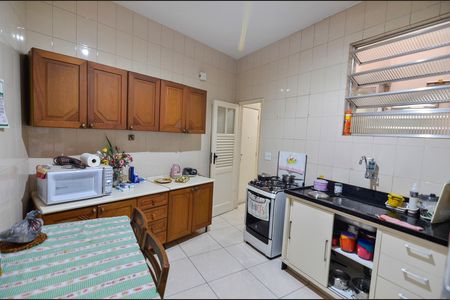 Apartamento para alugar com 138m², 3 quartos e sem vaga Apartamento para alugar com 138m², 3 quartos e sem vagaCozinha