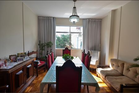 Apartamento para alugar com 138m², 3 quartos e sem vaga Apartamento para alugar com 138m², 3 quartos e sem vagaSala
