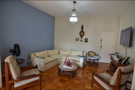 Apartamento para alugar com 138m², 3 quartos e sem vaga Apartamento para alugar com 138m², 3 quartos e sem vagaSala