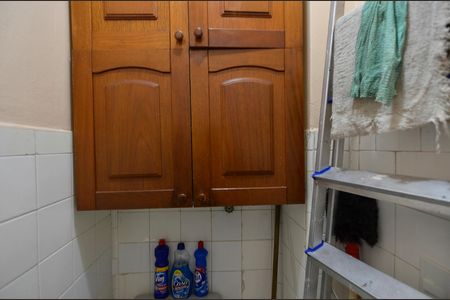 Apartamento para alugar com 138m², 3 quartos e sem vaga Apartamento para alugar com 138m², 3 quartos e sem vagaBanheiro de Serviço