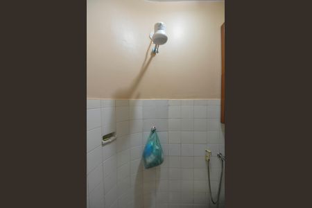 Apartamento para alugar com 138m², 3 quartos e sem vaga Apartamento para alugar com 138m², 3 quartos e sem vagaBanheiro de Serviço