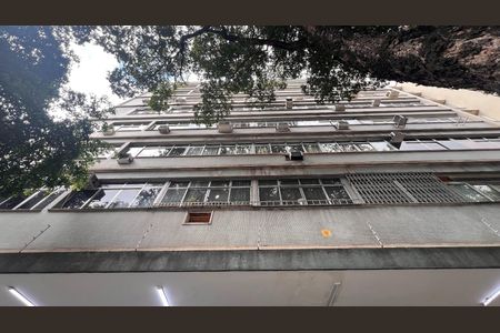Apartamento para alugar com 138m², 3 quartos e sem vaga Apartamento para alugar com 138m², 3 quartos e sem vagaFachada
