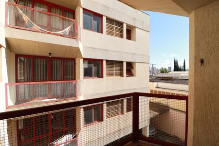 Varanda  de apartamento para alugar com 1 quarto, 51m² em Jardim Macedo, Ribeirão Preto