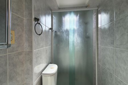 Apartamento para alugar com 68m², 2 quartos e 1 vaga Apartamento para alugar com 68m², 2 quartos e 1 vagaBanheiro da Suíte