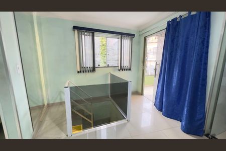 Sala de casa à venda com 3 quartos, 140m² em Vista Alegre, Belo Horizonte