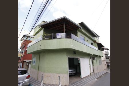Casa para alugar com 140m², 2 quartos e 2 vagasFachada